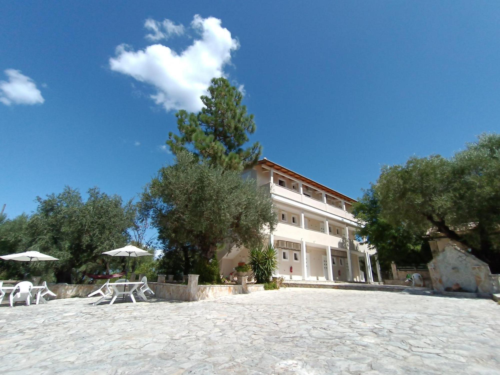 Pouliezos Koklanis Zante Apartments Alykes  Buitenkant foto